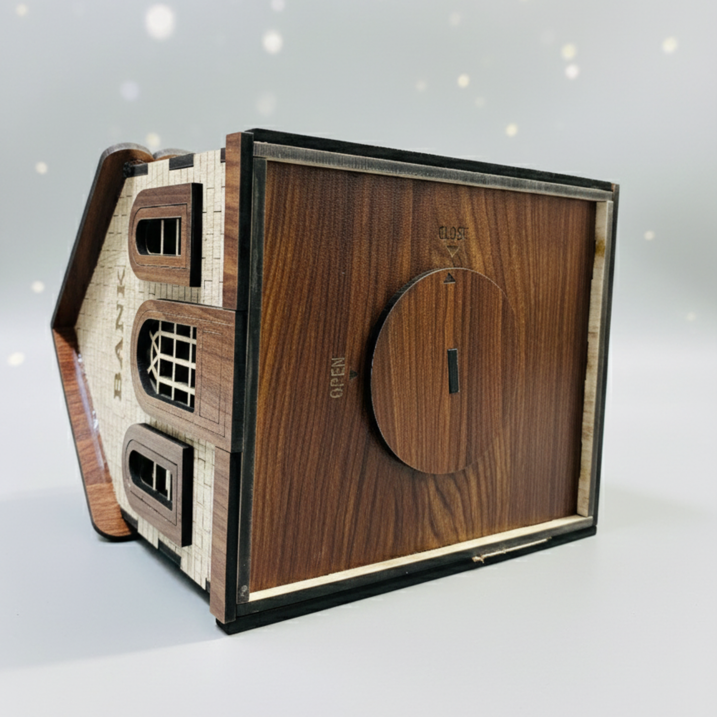 charming vintage style house money box (16x15x13 cm)